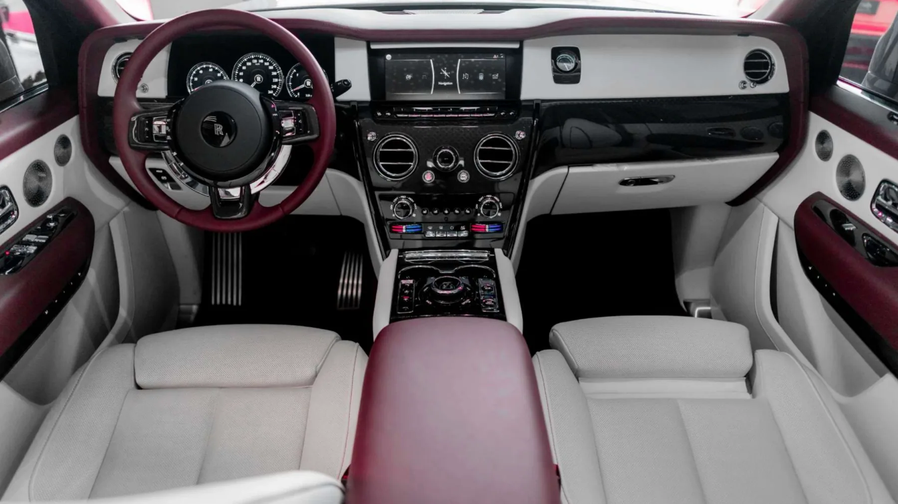 Rolls-Royce Cullinan 2022 (White)