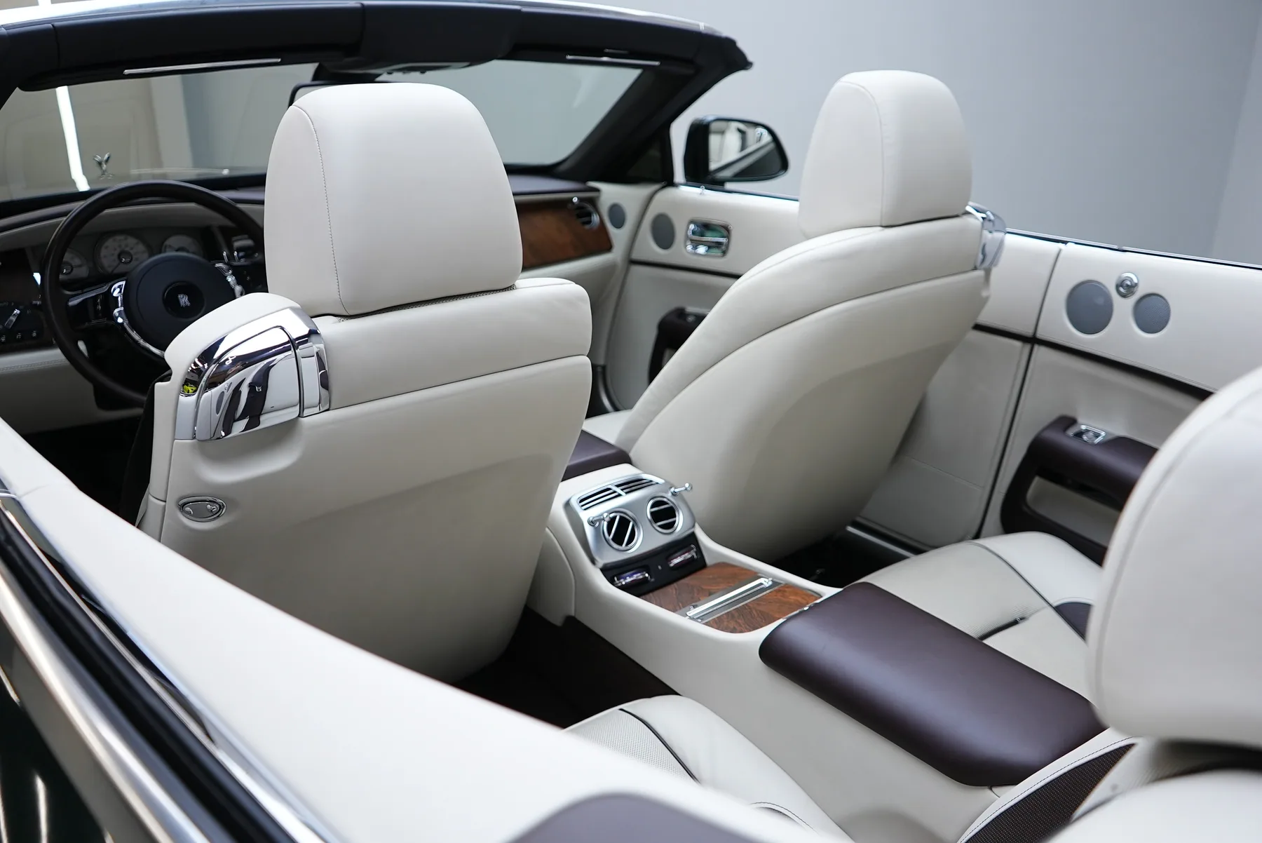 Rolls-Royce Dawn 2023 (Green)